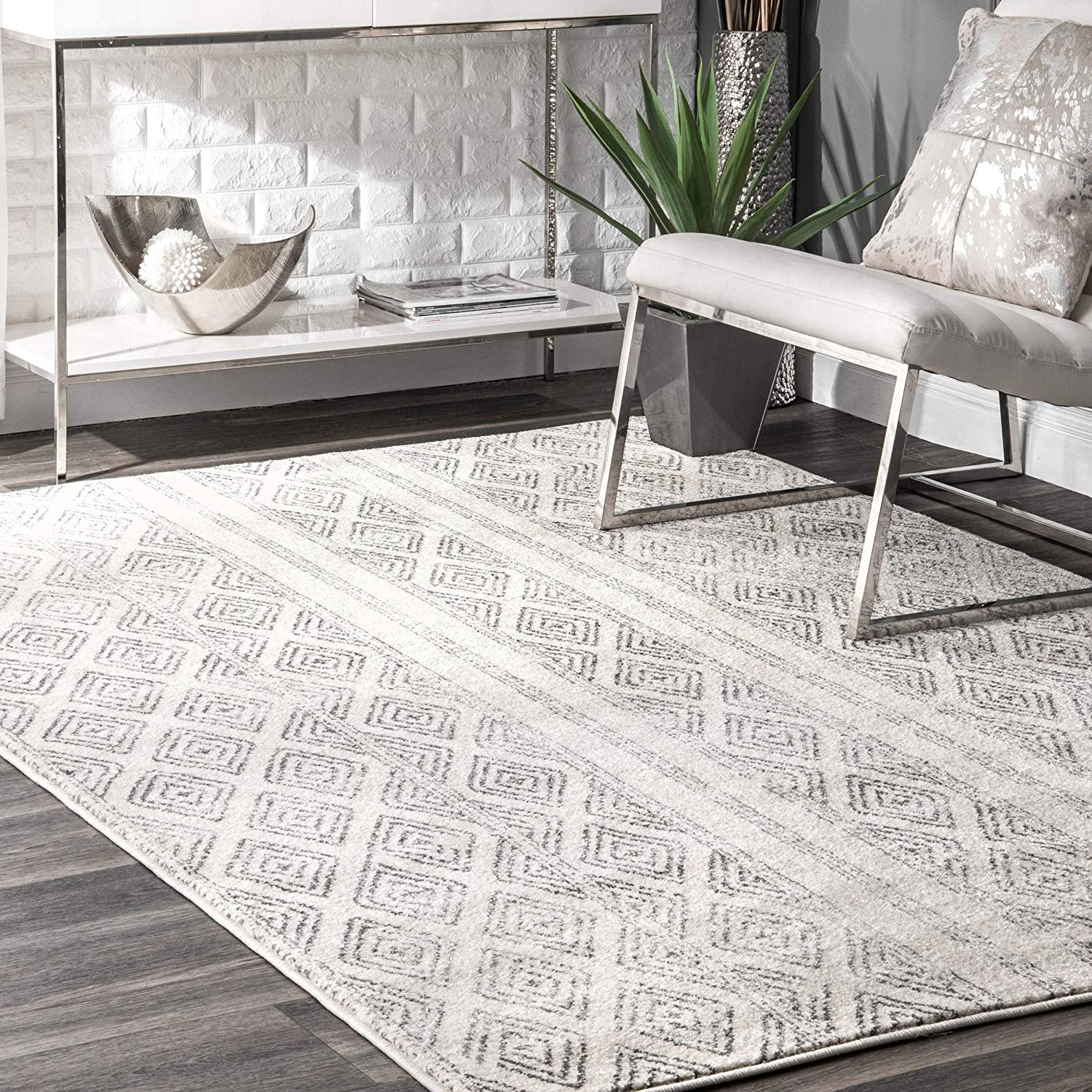 rectangular rug with gray and white patterns